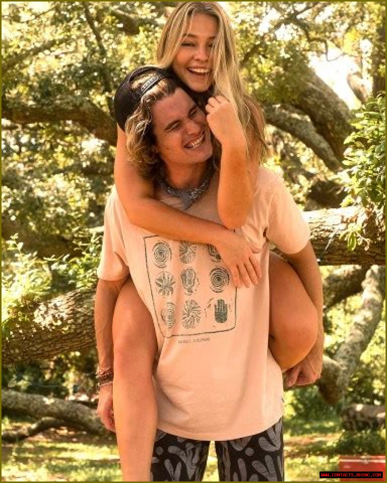 How Kelsea Ballerini Feels About Chase Stokes and Madelyn Cline – Hollywood Life