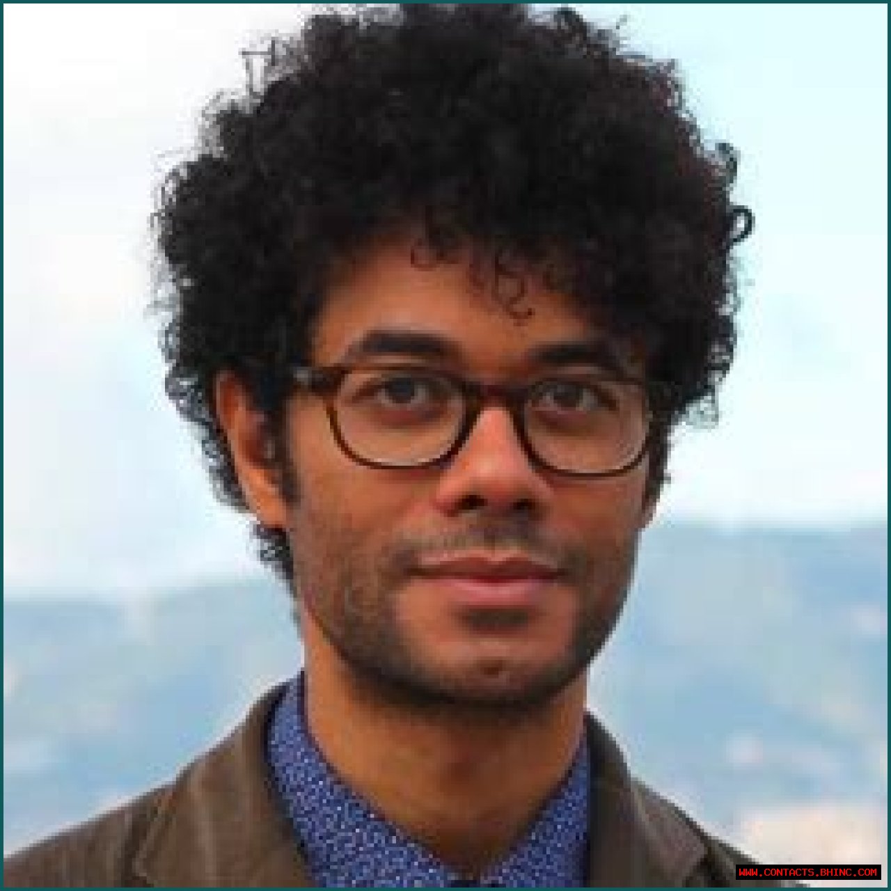 Richard Ayoade Sister, Parents, Age, Wiki, Wife, Net Worth 2023