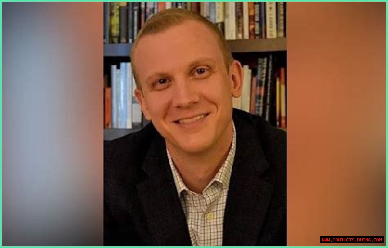 Tim Alberta Bio, Family, Career, Wife, History, Net Worth